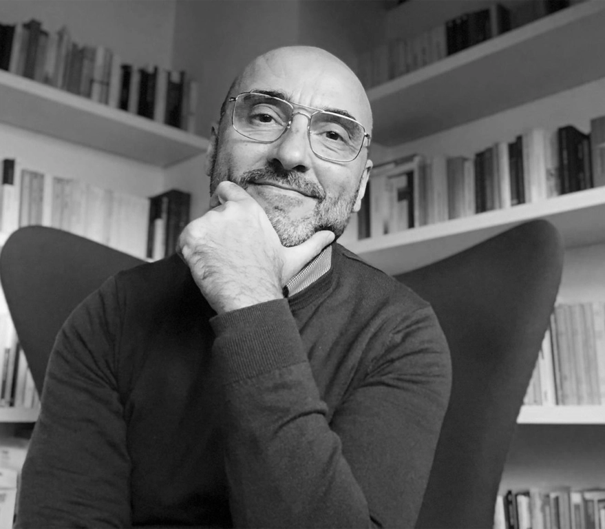 Daniele Bruzzone Docente Siendo Humanos